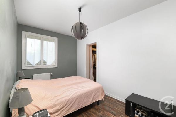 Maison à vendre  4 pièces - 91 m 2   ST JEAN  - 31