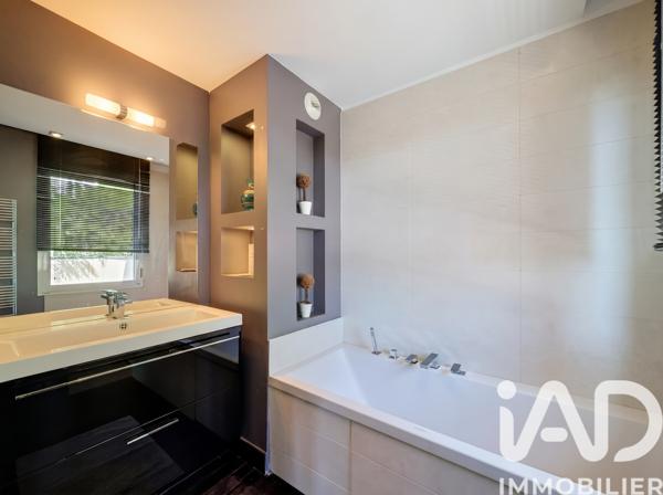 Appartement à vendre 5 pièces 143,3 m² Lyon 9