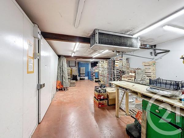 Immeuble à vendre  310 m 2   ST GIRONS  - 09