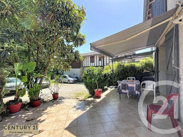 Immeuble à vendre  310 m 2   ST GIRONS  - 09