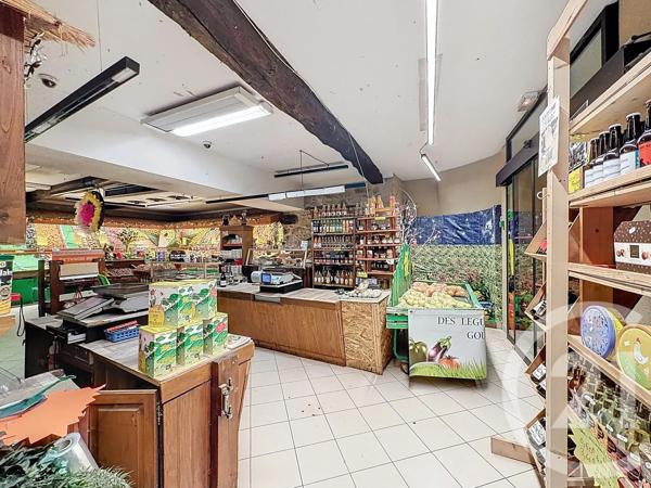 Immeuble à vendre  310 m 2   ST GIRONS  - 09