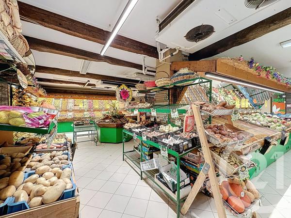 Immeuble à vendre  310 m 2   ST GIRONS  - 09