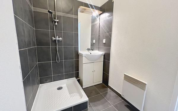Appartement à vendre    2 pièces • 34,15 m2 Saint-Laurent-du-Var