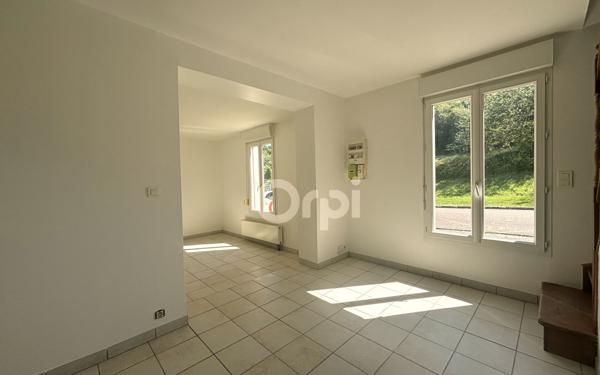 Maison à louer    3 pièces •  Courmelles