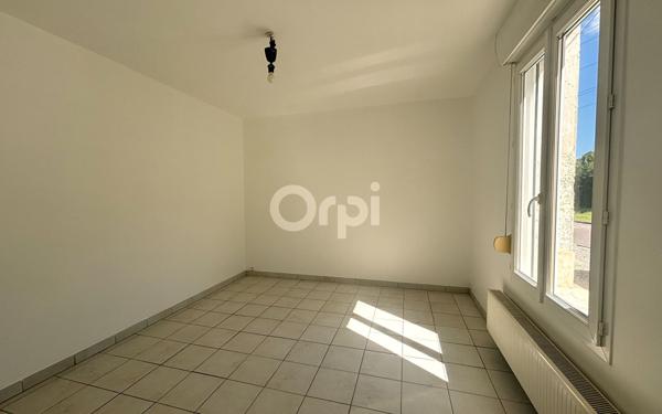 Maison à louer    3 pièces •  Courmelles