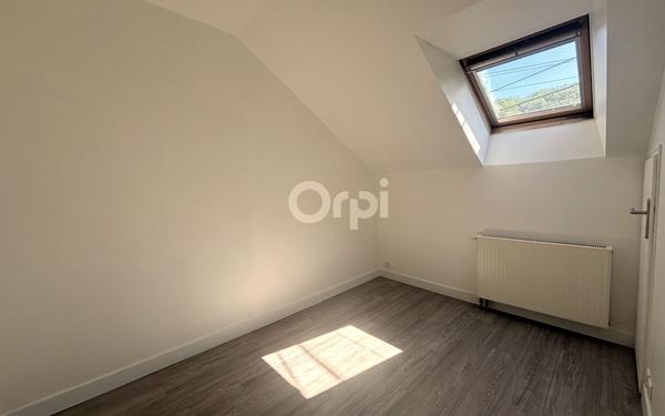 Maison à louer    3 pièces •  Courmelles