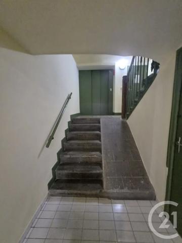 Appartement à vendre  5 pièces - 131 m 2   ALES  - 30