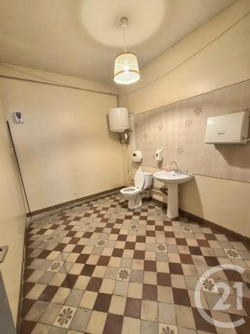 Appartement à vendre  5 pièces - 131 m 2   ALES  - 30