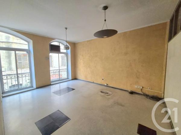Appartement à vendre  5 pièces - 131 m 2   ALES  - 30