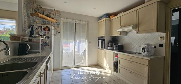 Maison
         6 pièces
        - 140 m² Exclusivité 249 000 €*