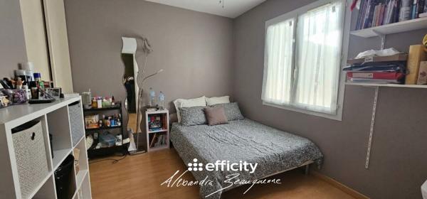 Maison
         6 pièces
        - 140 m² Exclusivité 249 000 €*
