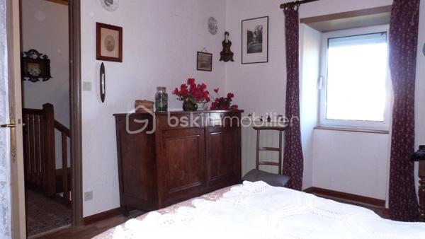 Maison en pierre de 261 m²