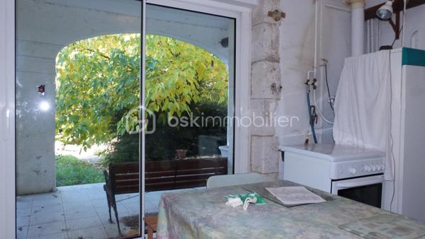 Maison en pierre de 261 m²