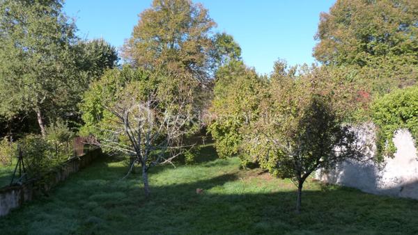 Maison en pierre de 261 m²