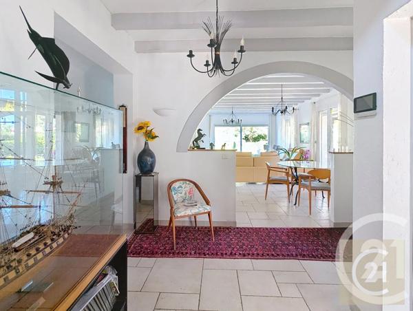 Maison à vendre  5 pièces - 142 m 2   SAUVIAN  - 34