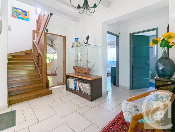 Maison à vendre  5 pièces - 142 m 2   SAUVIAN  - 34
