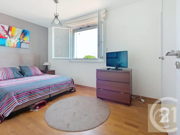 Maison à vendre  5 pièces - 142 m 2   SAUVIAN  - 34