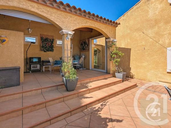 Maison à vendre  5 pièces - 142 m 2   SAUVIAN  - 34