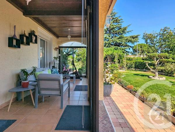 Maison à vendre  5 pièces - 142 m 2   SAUVIAN  - 34