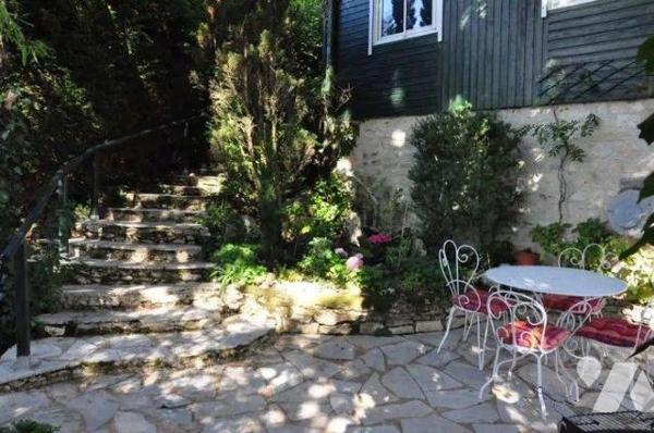 A VENDRE : Sur les hauteurs de SOUILLAC (Lot - 46) avec une superbe vue sur la vallée et sur la...