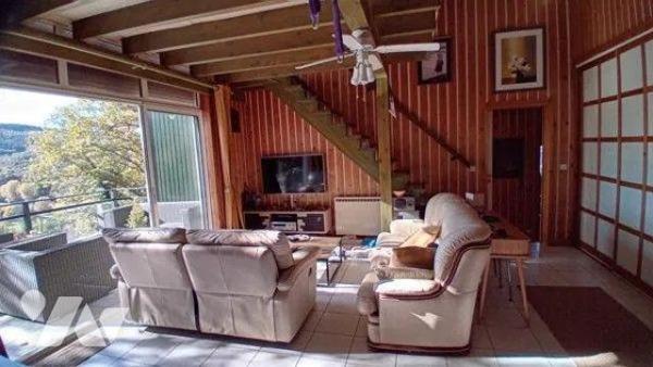 A VENDRE : Sur les hauteurs de SOUILLAC (Lot - 46) avec une superbe vue sur la vallée et sur la...