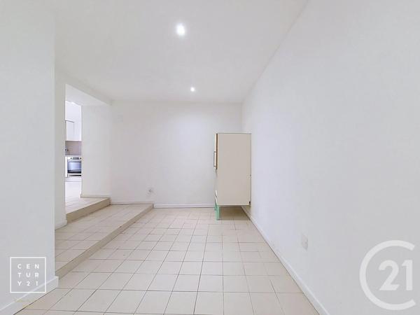 Maison à vendre  3 pièces - 82,03 m 2   LE SOLER  - 66