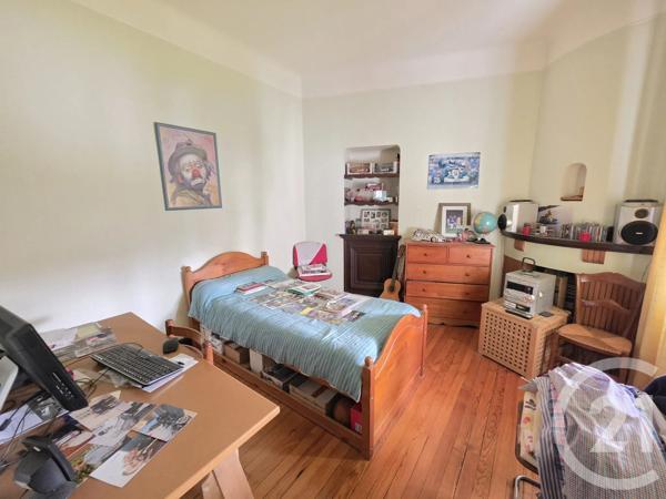 Immeuble à vendre  335 m 2   LANNEMEZAN  - 65