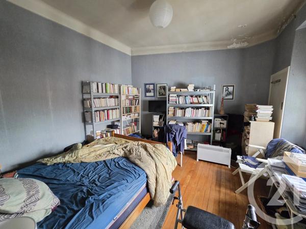 Immeuble à vendre  335 m 2   LANNEMEZAN  - 65