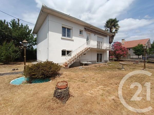 Immeuble à vendre  335 m 2   LANNEMEZAN  - 65