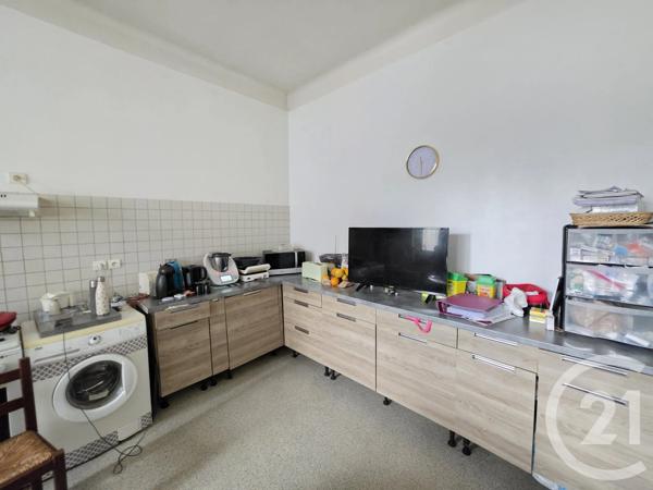 Immeuble à vendre  335 m 2   LANNEMEZAN  - 65