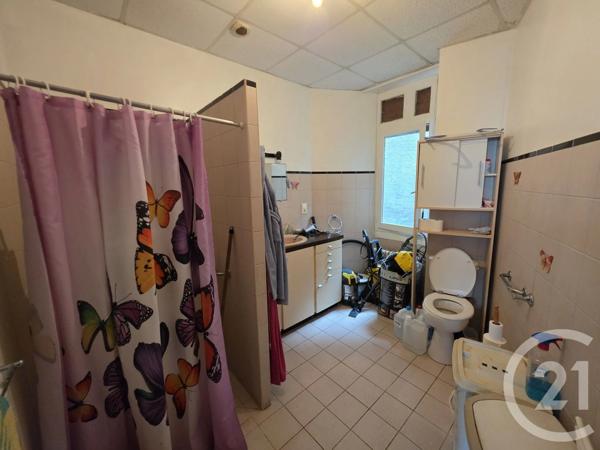 Immeuble à vendre  335 m 2   LANNEMEZAN  - 65