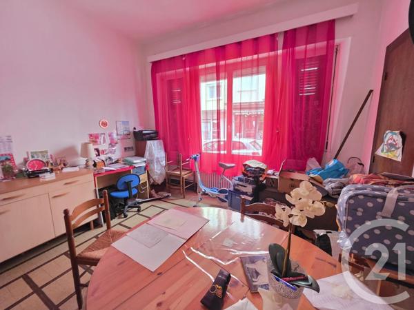 Immeuble à vendre  335 m 2   LANNEMEZAN  - 65