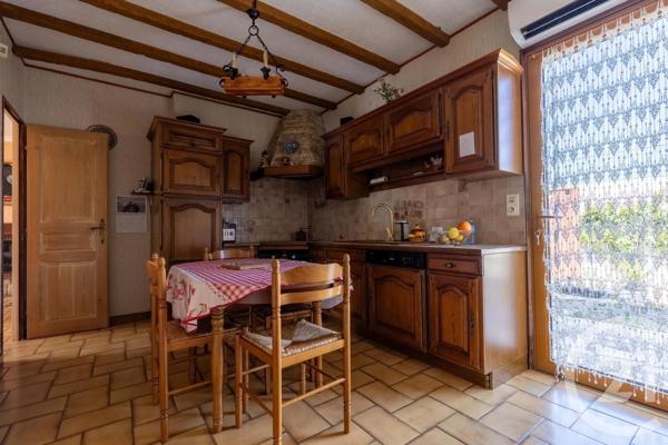 Maison à vendre  4 pièces - 103,06 m 2   PEZENAS  - 34