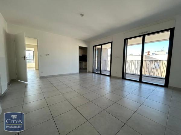 Appartement à louer 3 pièces 86.4m² Avignon (84000)