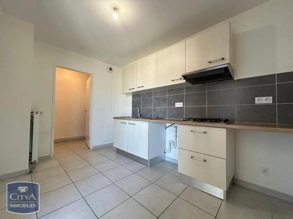 Appartement à louer 3 pièces 86.4m² Avignon (84000)