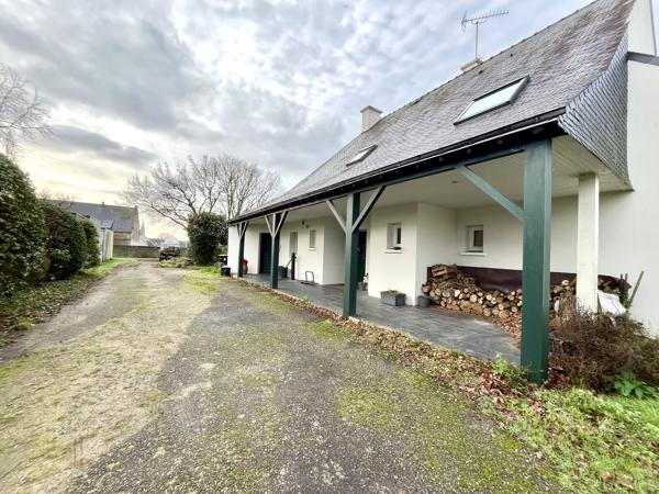 Grande maison familiale au cœur du bourg – SURZUR