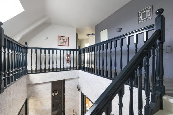 Grande maison familiale au cœur du bourg – SURZUR