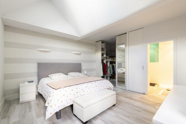Grande maison familiale au cœur du bourg – SURZUR