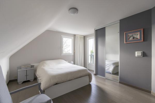 Grande maison familiale au cœur du bourg – SURZUR