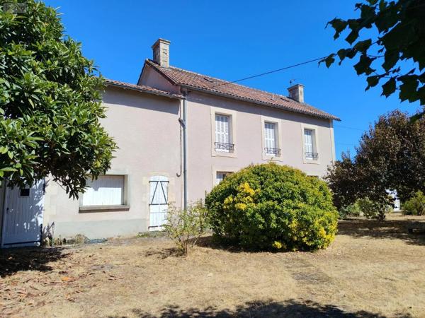 Achat - Maison | Maison de maître Valdivienne 86300 6 pièces 169 m 2 799 m 2