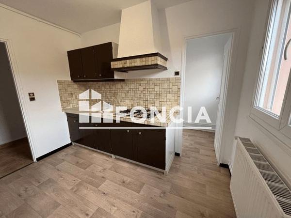 Location Appartement 2 pièces 67.38 m² - 15 RUE GEORGES VARLET Luce 28110