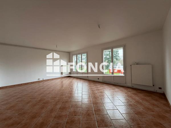 Location Appartement 2 pièces 67.38 m² - 15 RUE GEORGES VARLET Luce 28110