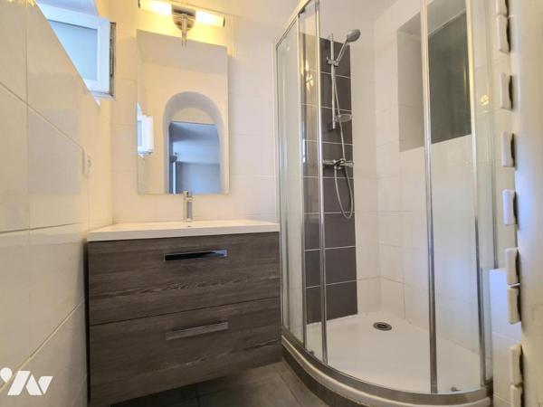 Vaison La Romaine, Appartement T2 en RDC.