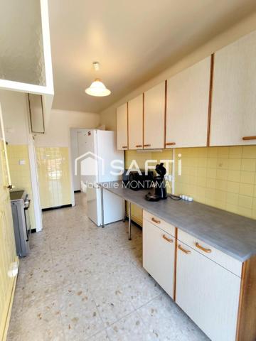 5eme étage,T3 de 79m2, Cave, Parking en sous-sol