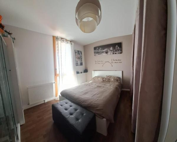 DUPLEX  sans VIS-A-VIS PROCHE TOUTES COMMODITES