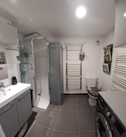 DUPLEX  sans VIS-A-VIS PROCHE TOUTES COMMODITES