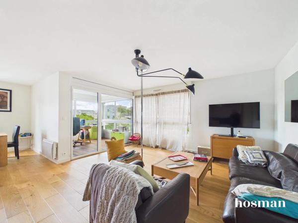 Appartement 2 chambres et 1 bureau avec vue sur la Loire, 1 place de parking, Ile de Nantes - Quartier République
