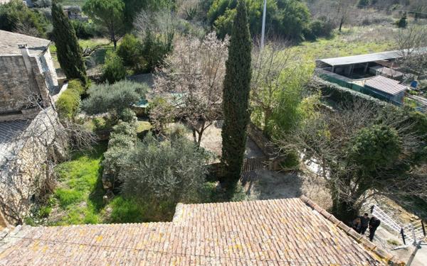 Maison à vendre    3 pièces •  Laval-Saint-Roman