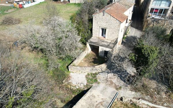 Maison à vendre    3 pièces •  Laval-Saint-Roman