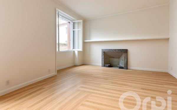 Appartement à vendre    3 pièces •  Orange